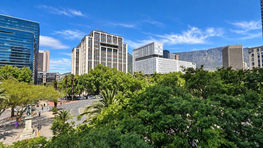 1 Bedroom Property for Sale in Foreshore Western Cape